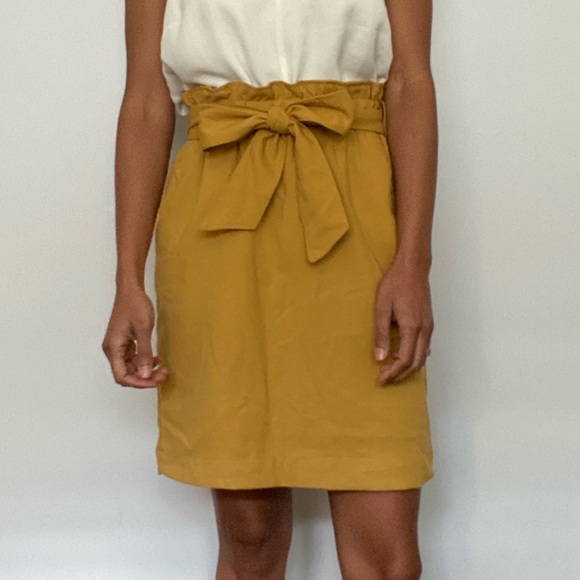 H&M Mustard Paper Bag Skirt - Picture 2 of 5